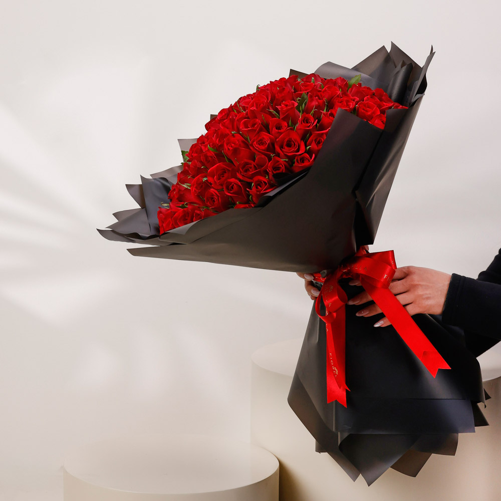 VALENTINE SCARLET DESIRE